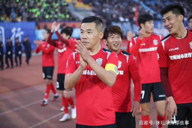 萨林杰23+20北控遭山东逆转 状元谢智杰17分